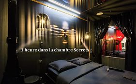 Love Hotel Avec Nuit Insolite Au Dandy Et Jacuzzi Privatise (Adults Only) ปารีส Exterior photo